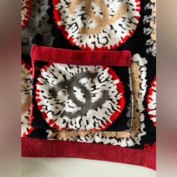 CHANEL 2009 Lagerfeld velvet patchwork print cardigan black red white. Sz 38 - Picture 4 of 15